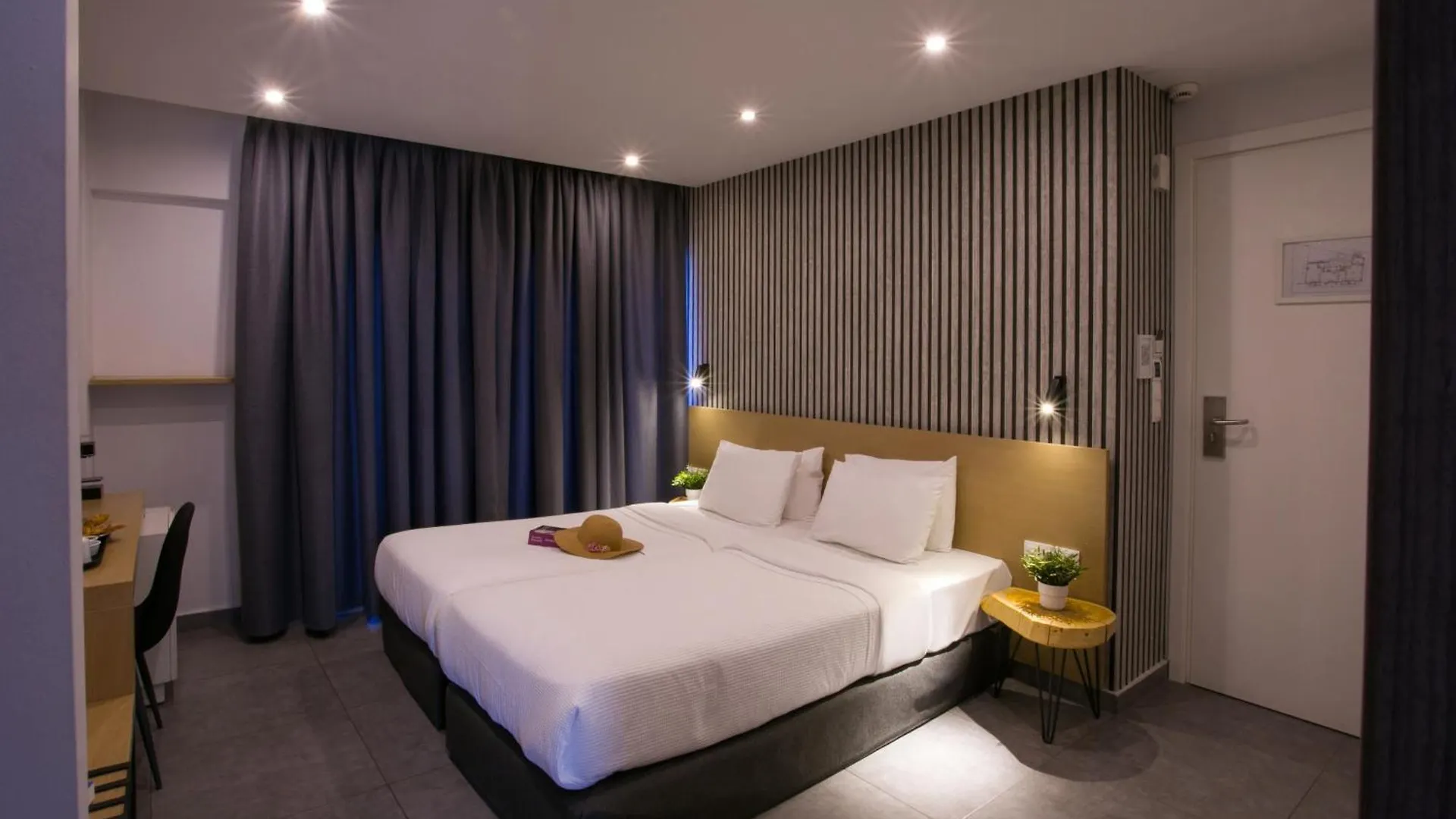 White Luxury Bed & Breakfast Thessaloniki